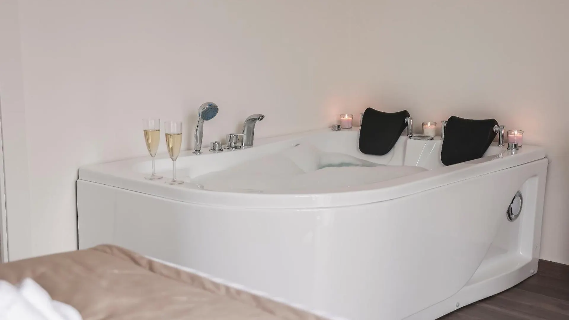 Capuana60 Bed & Breakfast Naples 0*,