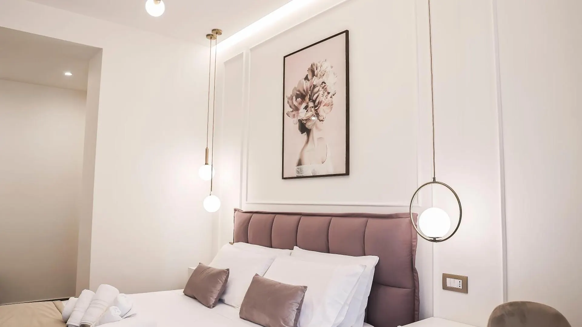 Capuana60 Bed & Breakfast Naples Italy